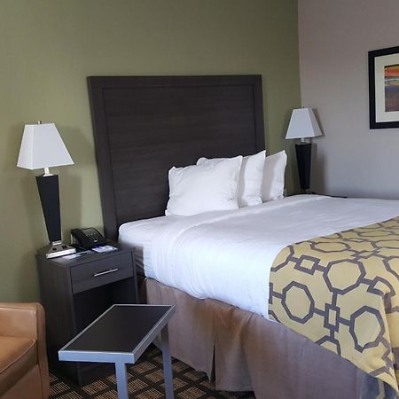 Baymont By Wyndham Clarksville Bagian luar foto