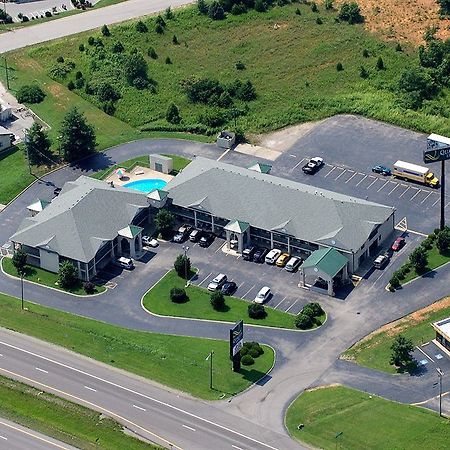 Baymont By Wyndham Clarksville Bagian luar foto