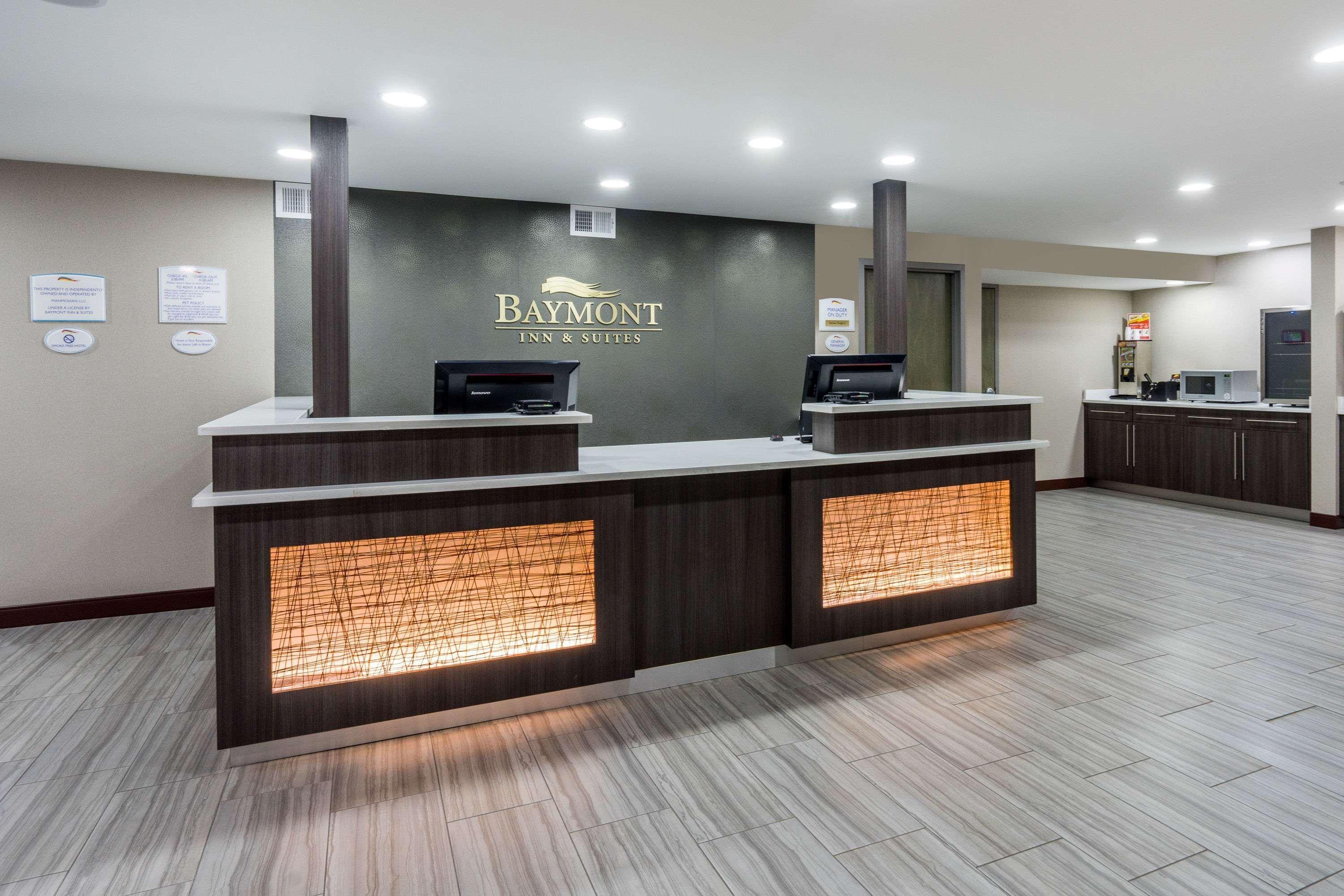 Baymont By Wyndham Clarksville Bagian luar foto