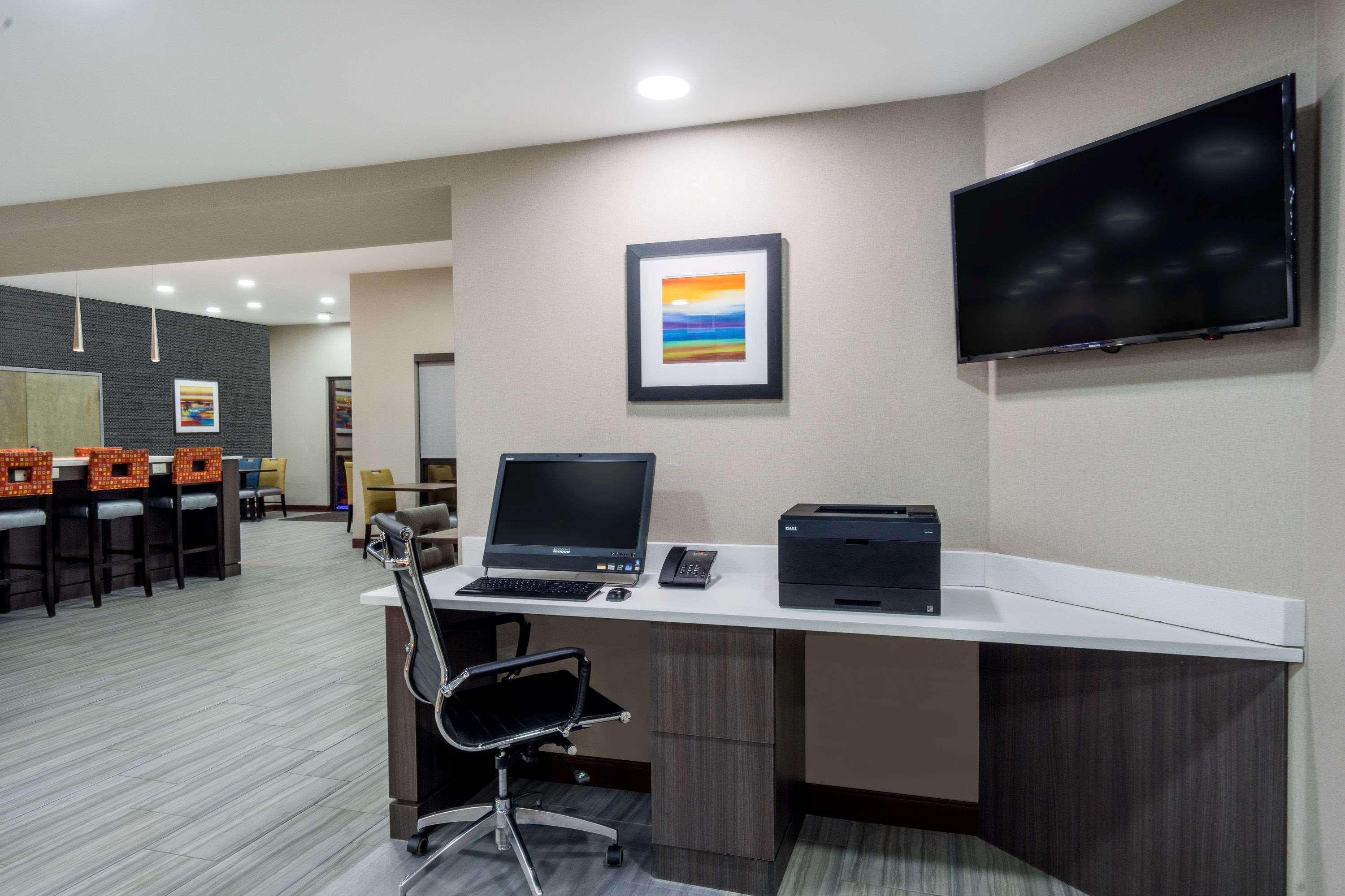 Baymont By Wyndham Clarksville Bagian luar foto