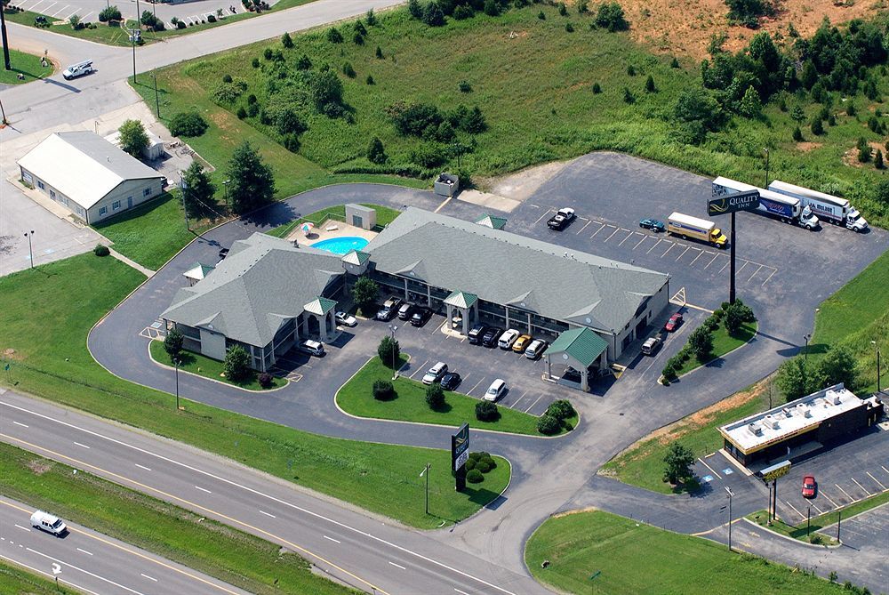 Baymont By Wyndham Clarksville Bagian luar foto